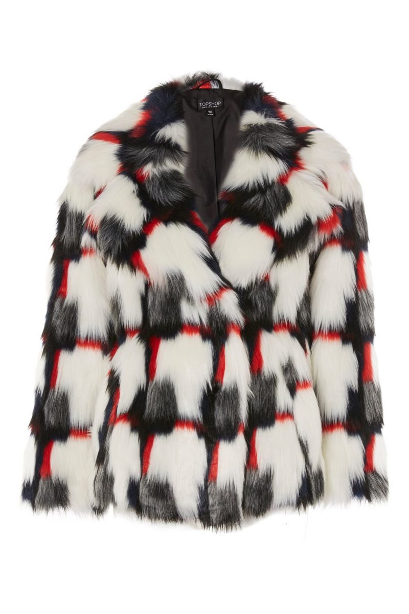 Anna Roufos Sosa features this gorgeous faux fur coat from Topshop for the Noir Friday Deal of the Day.